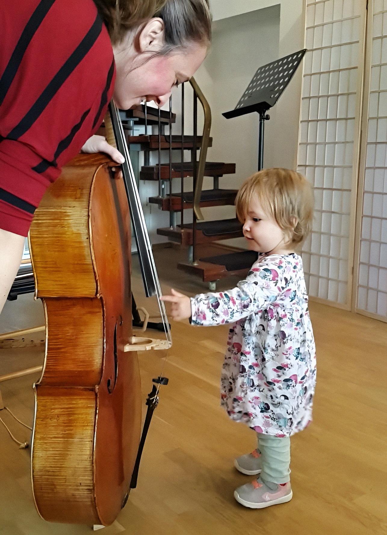 Cello lernen in München, Kontrabassunterricht, Geigenunterricht München